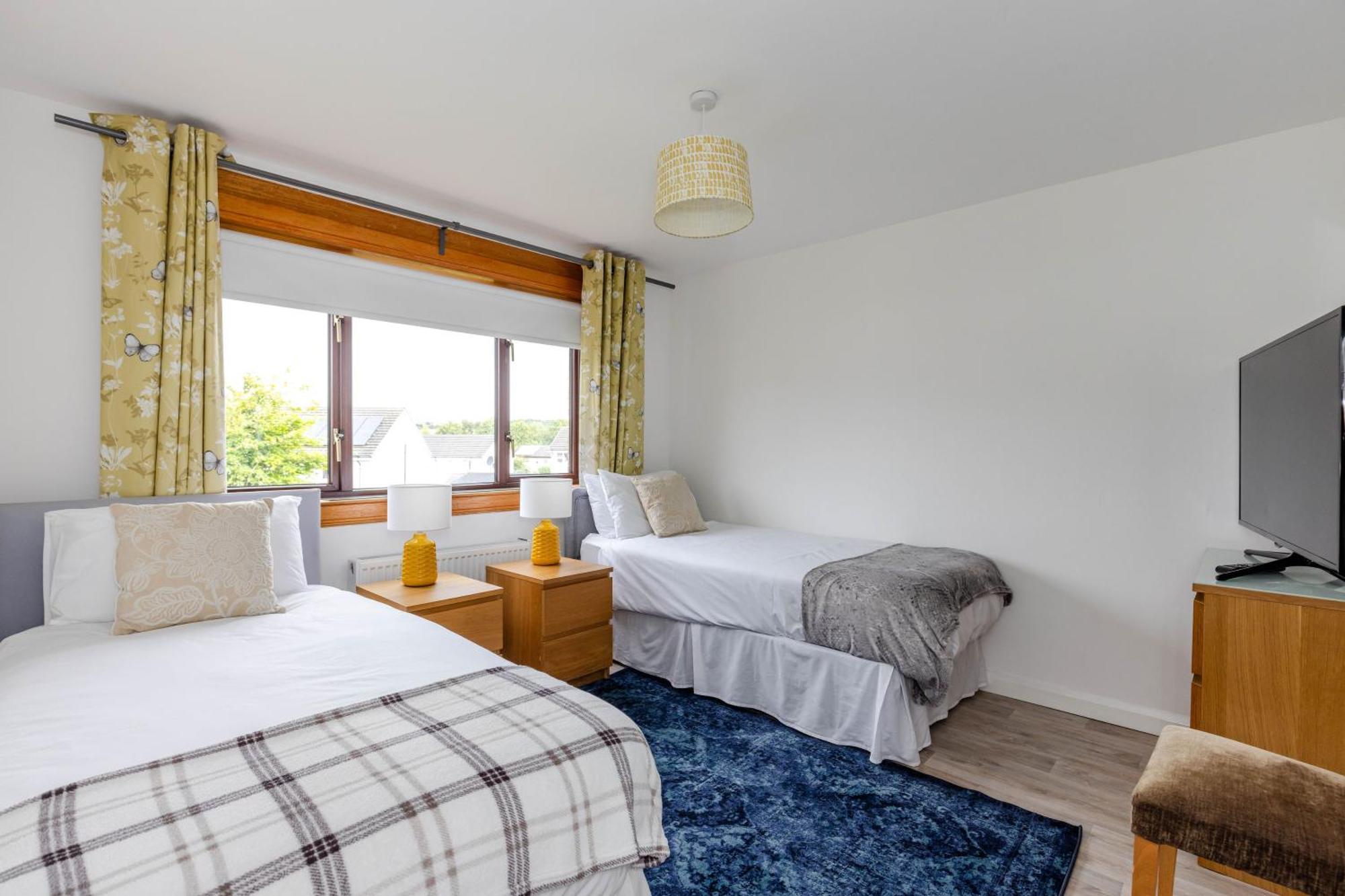 Family Home Inverkeithing Ideal For Edinburgh, Dunfermline & St Andrews 3 Bedrooms ภายนอก รูปภาพ